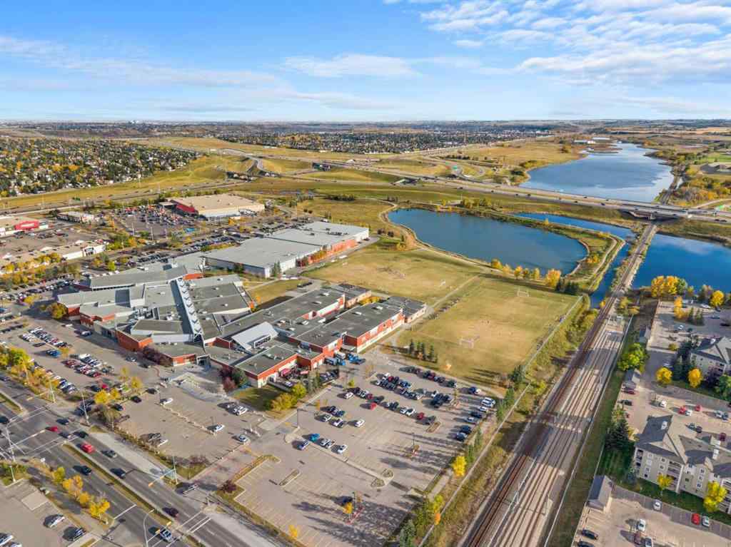 MLS® A2262192 - 147 Somervale Park SW in Somerset Calgary, Residential