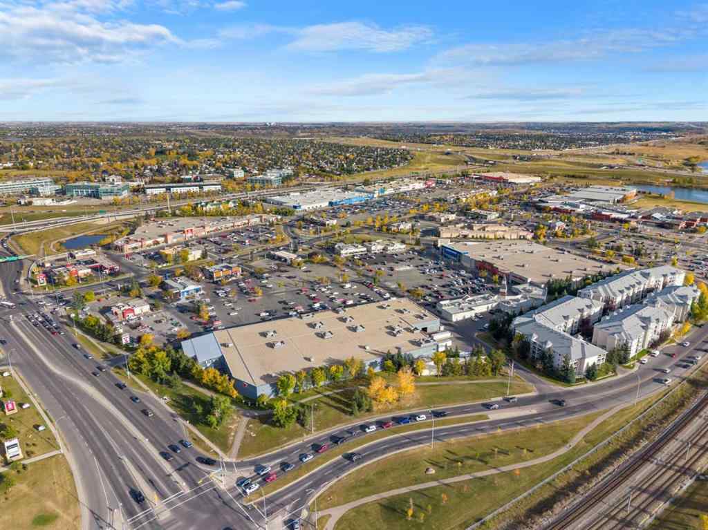 MLS® A2262192 - 147 Somervale Park SW in Somerset Calgary, Residential