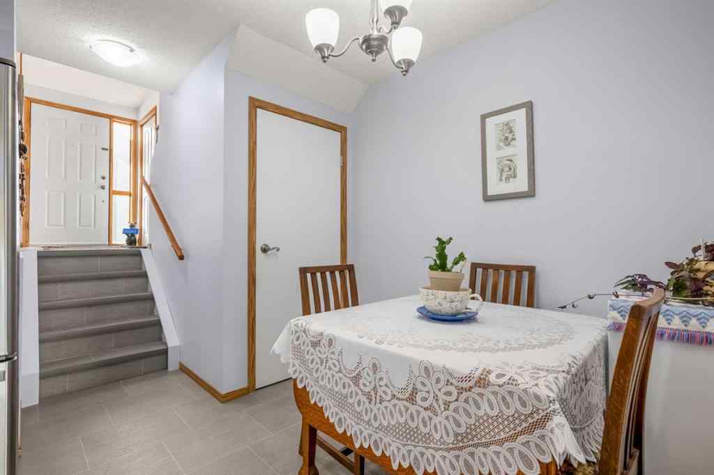 MLS® A2262192 - 147 Somervale Park SW in Somerset Calgary, Residential