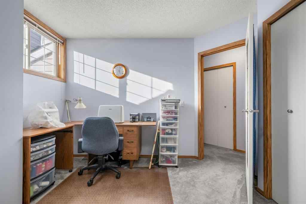 MLS® A2262192 - 147 Somervale Park SW in Somerset Calgary, Residential