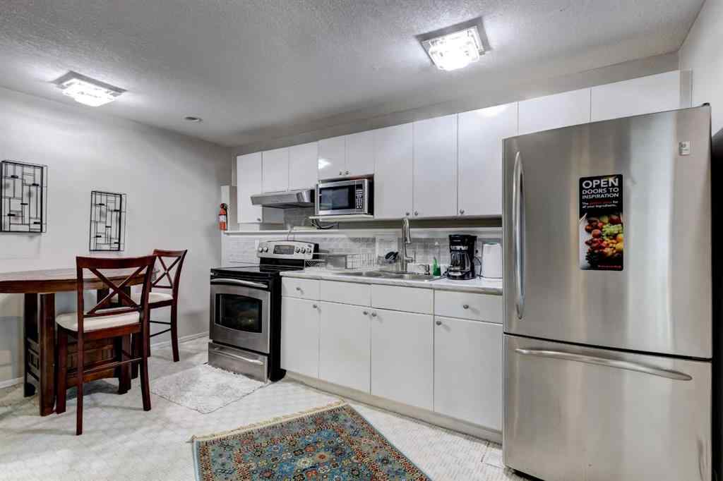 MLS® A2262194 - 1121 Sierra Morena Court SW in Signal Hill Calgary, Residential