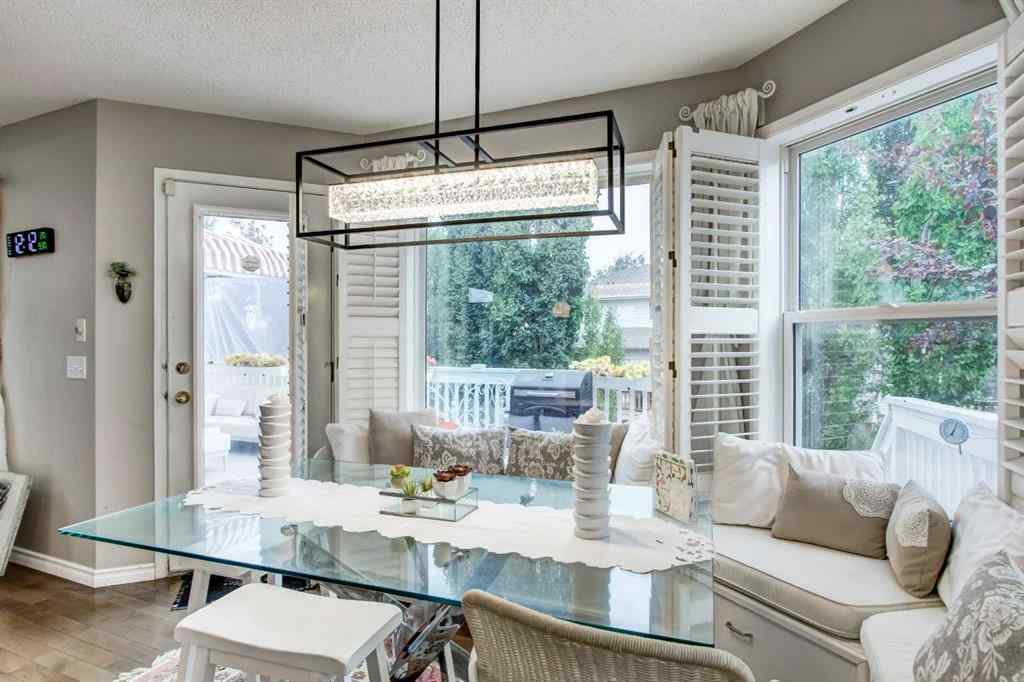 MLS® A2262194 - 1121 Sierra Morena Court SW in Signal Hill Calgary, Residential