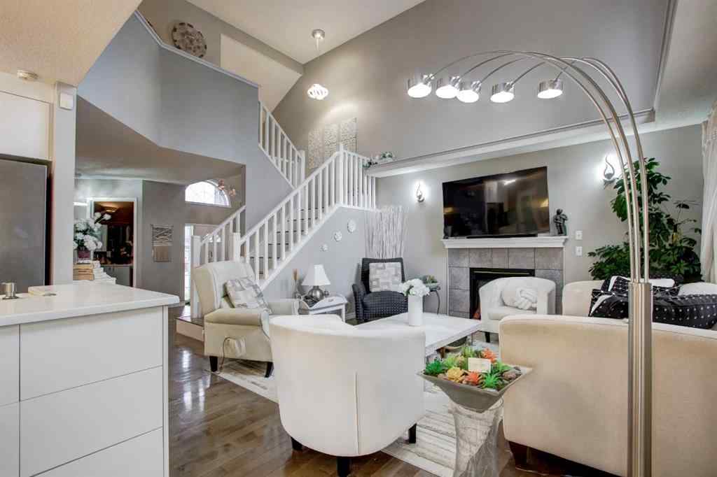 MLS® A2262194 - 1121 Sierra Morena Court SW in Signal Hill Calgary, Residential