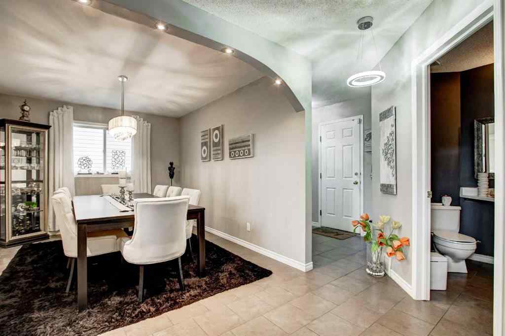 MLS® A2262194 - 1121 Sierra Morena Court SW in Signal Hill Calgary, Residential