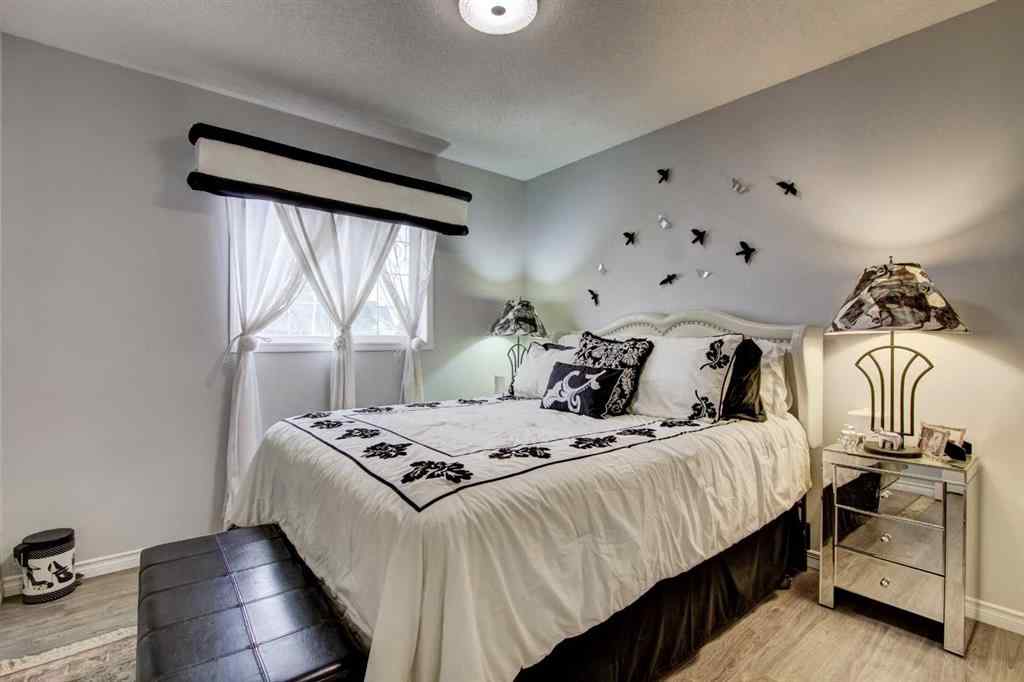 MLS® A2262194 - 1121 Sierra Morena Court SW in Signal Hill Calgary, Residential