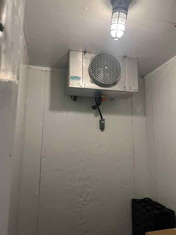 MLS® A2262196 - Unit #722 5075 Falconbridge Boulevard NE in Falconridge Calgary, Commercial