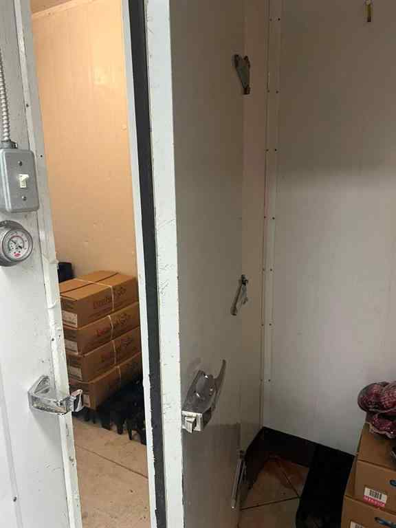 MLS® A2262196 - Unit #722 5075 Falconbridge Boulevard NE in Falconridge Calgary, Commercial