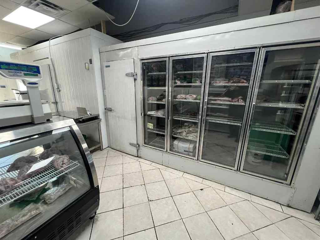 MLS® A2262196 - Unit #722 5075 Falconbridge Boulevard NE in Falconridge Calgary, Commercial