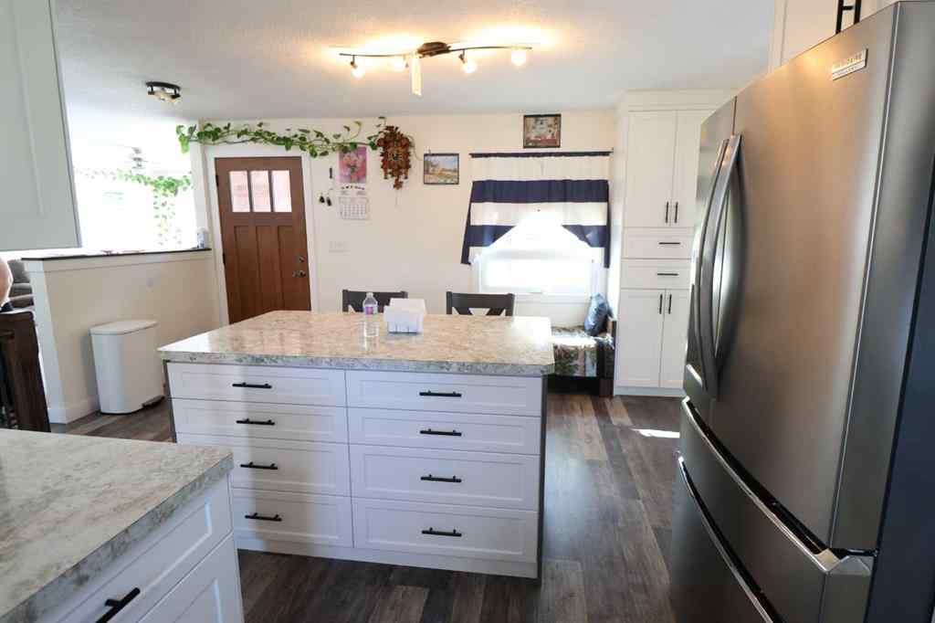 MLS® A2262198 - 4615 52 Ave   in NONE Taber, Residential