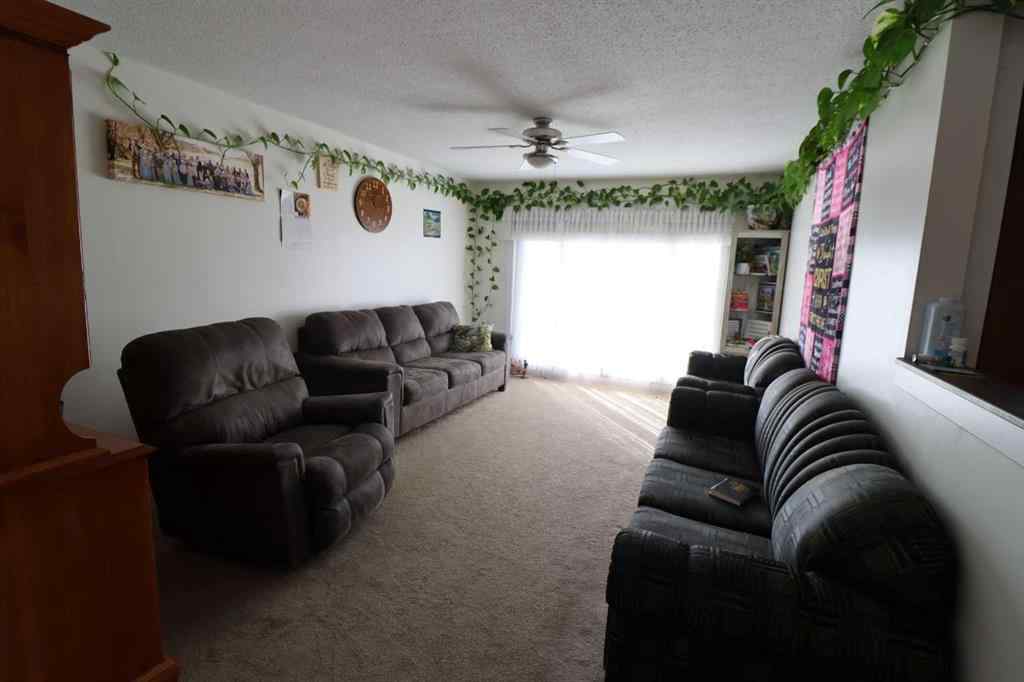 MLS® A2262198 - 4615 52 Ave   in NONE Taber, Residential