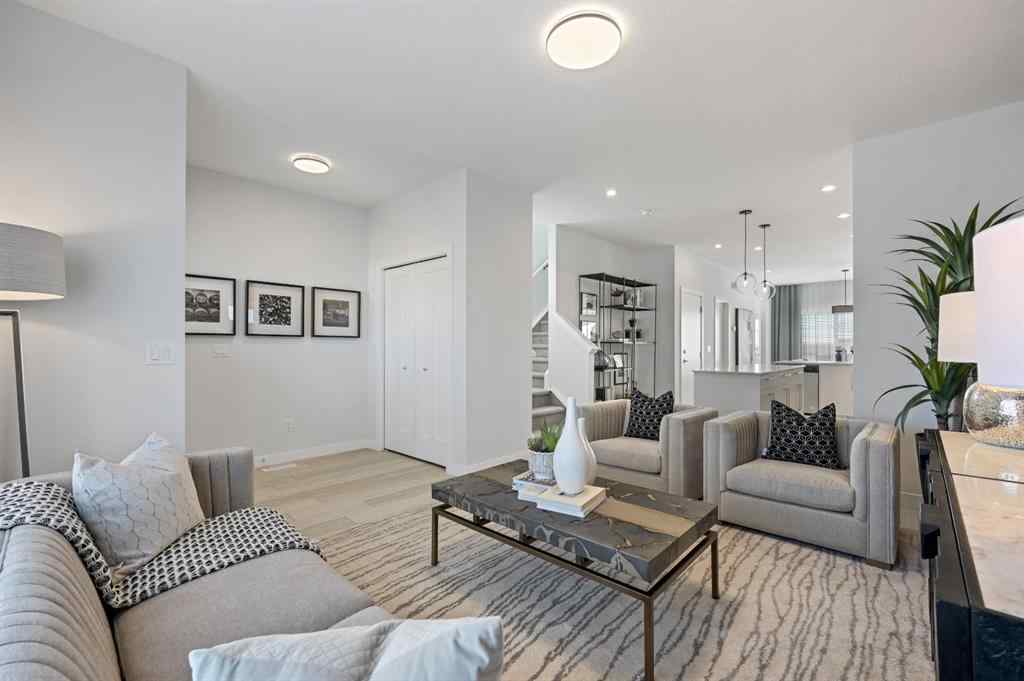 MLS® A2262200 - 130 Mallard Heath SE in Rangeview Calgary, Residential