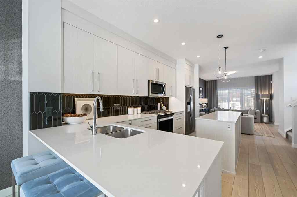 MLS® A2262200 - 130 Mallard Heath SE in Rangeview Calgary, Residential