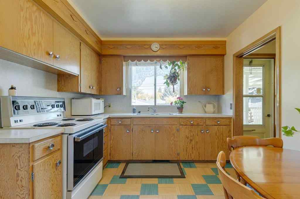 MLS® A2262202 - 4316 45 Street SW in Glamorgan Calgary, Residential