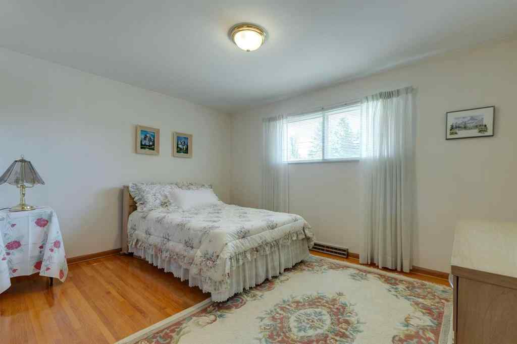 MLS® A2262202 - 4316 45 Street SW in Glamorgan Calgary, Residential