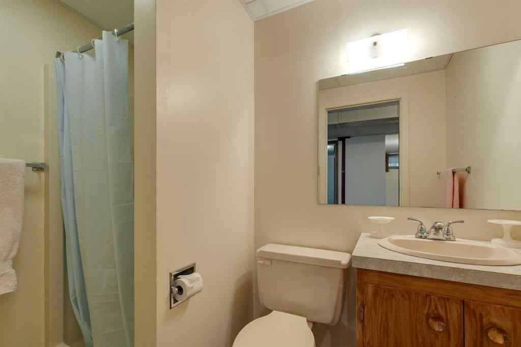 MLS® A2262202 - 4316 45 Street SW in Glamorgan Calgary, Residential