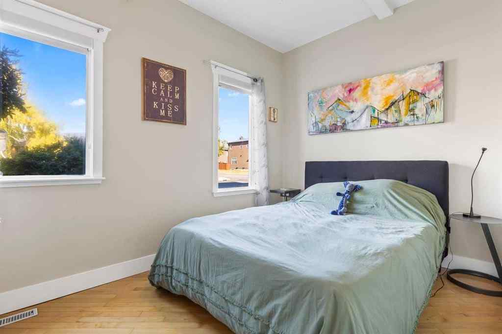 MLS® A2262205 - 2305 5 Avenue NW in West Hillhurst Calgary, Residential