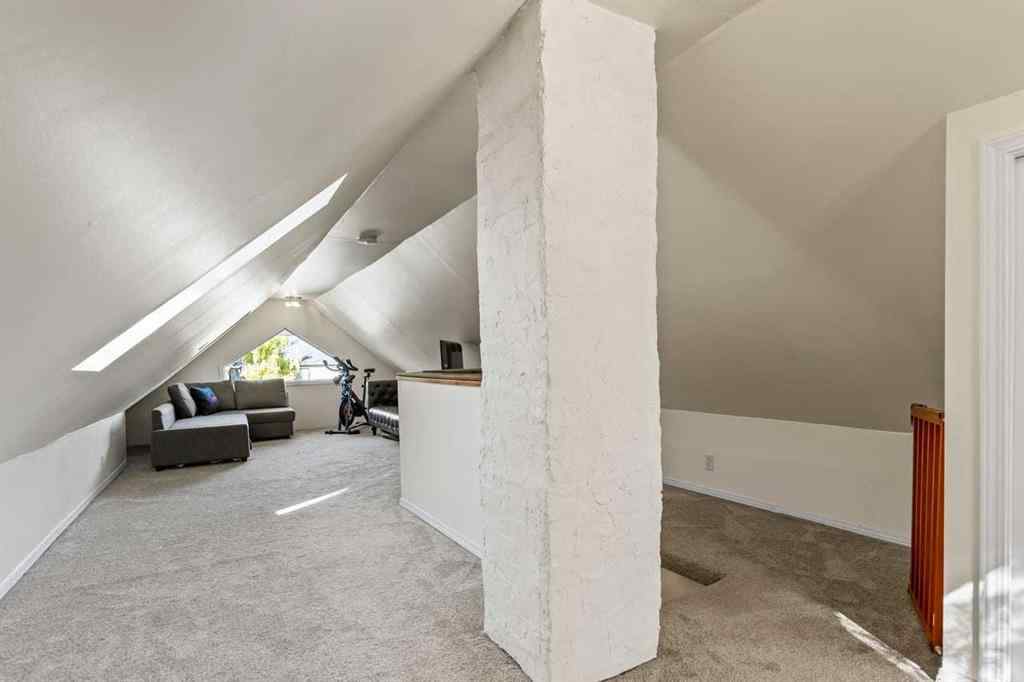 MLS® A2262205 - 2305 5 Avenue NW in West Hillhurst Calgary, Residential