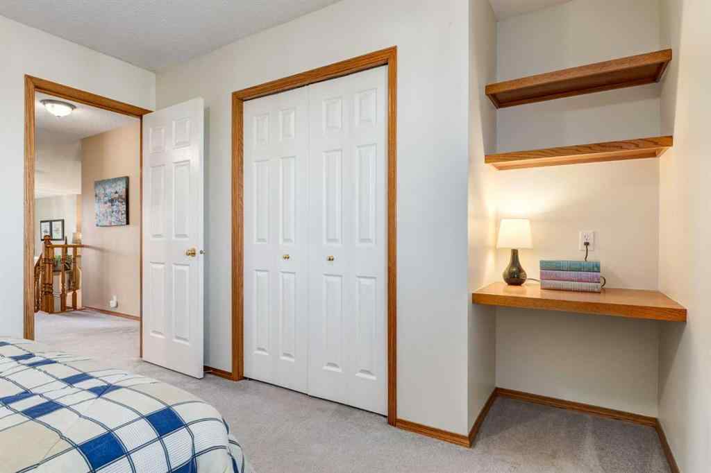 MLS® A2262208 - 77 Somerset Circle SW in Somerset Calgary, Residential