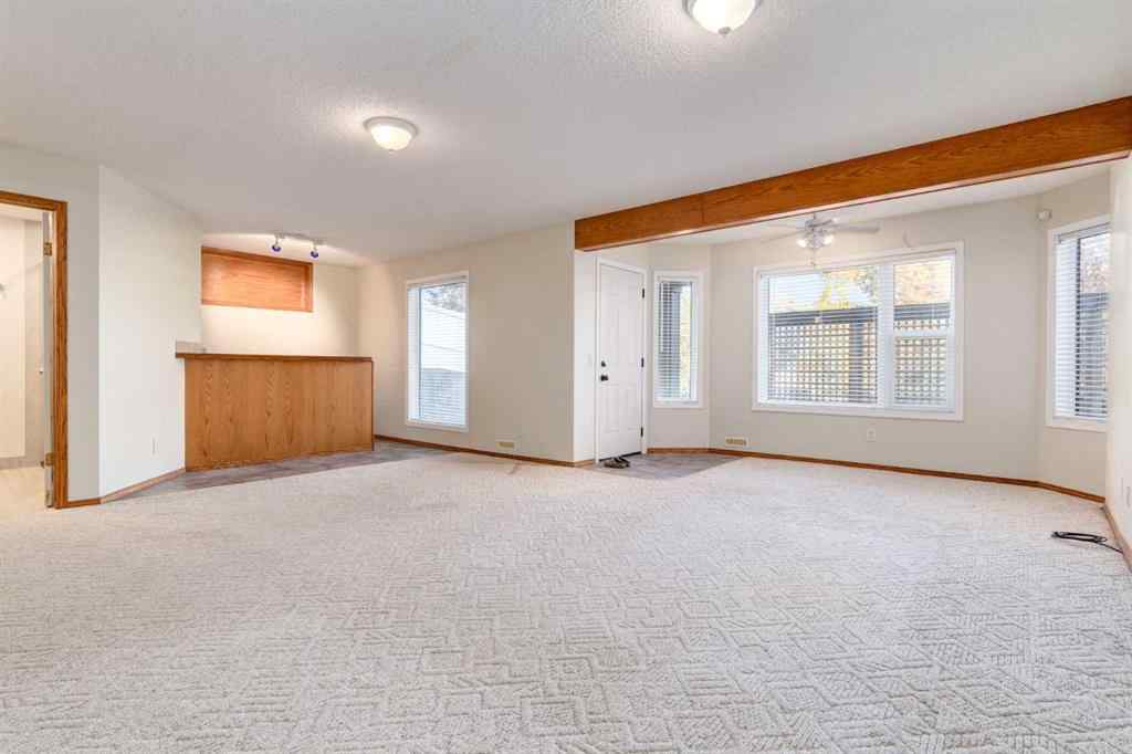 MLS® A2262208 - 77 Somerset Circle SW in Somerset Calgary, Residential