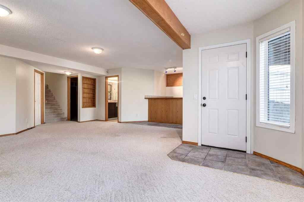 MLS® A2262208 - 77 Somerset Circle SW in Somerset Calgary, Residential