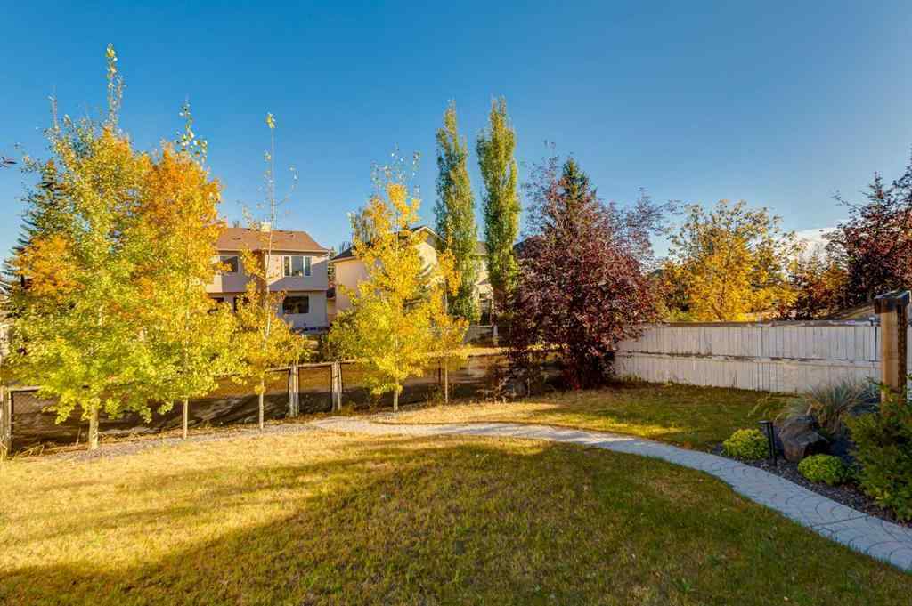 MLS® A2262208 - 77 Somerset Circle SW in Somerset Calgary, Residential