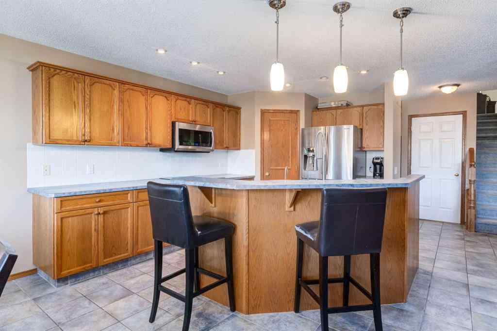 MLS® A2262208 - 77 Somerset Circle SW in Somerset Calgary, Residential