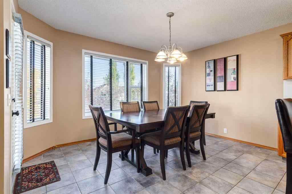 MLS® A2262208 - 77 Somerset Circle SW in Somerset Calgary, Residential