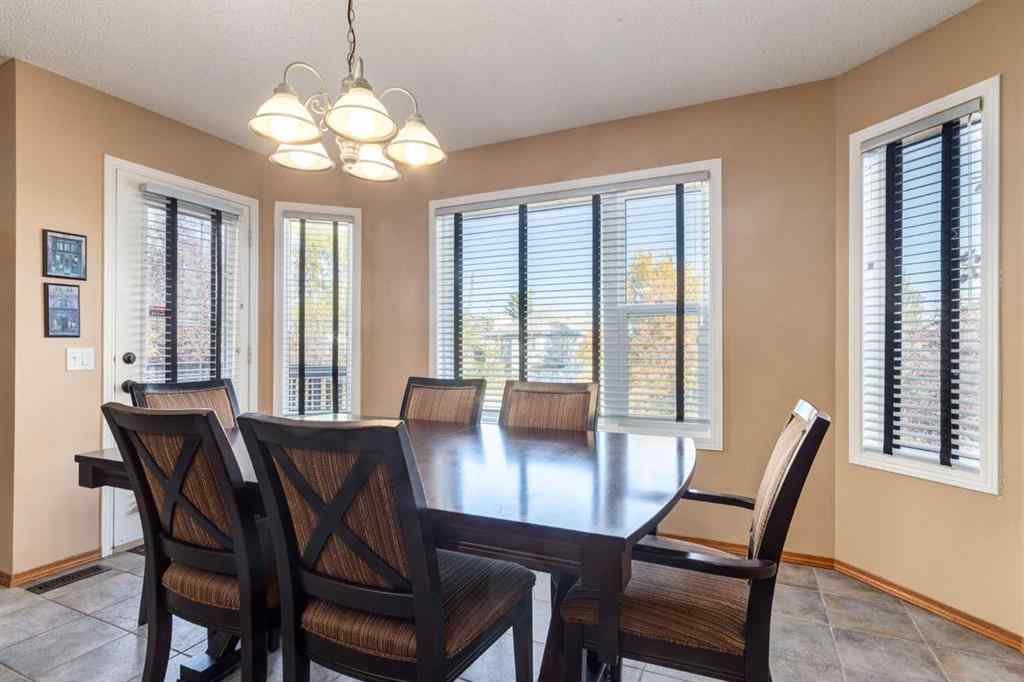 MLS® A2262208 - 77 Somerset Circle SW in Somerset Calgary, Residential