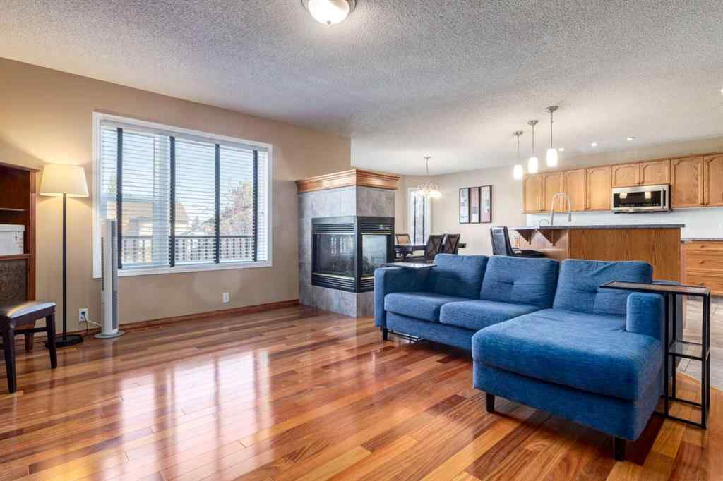 MLS® A2262208 - 77 Somerset Circle SW in Somerset Calgary, Residential