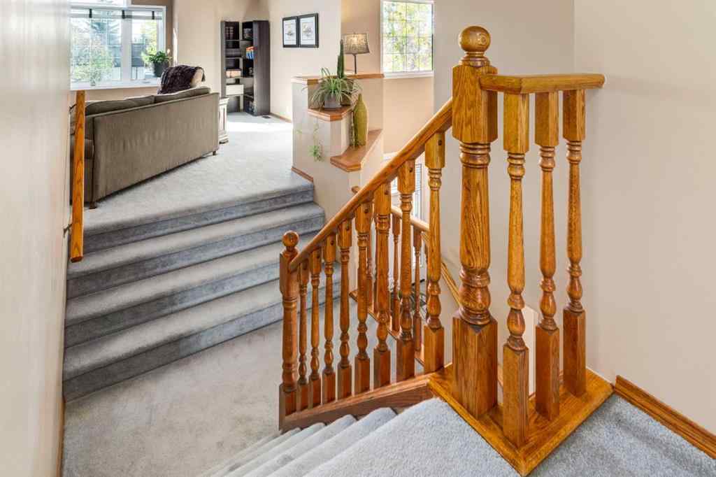 MLS® A2262208 - 77 Somerset Circle SW in Somerset Calgary, Residential