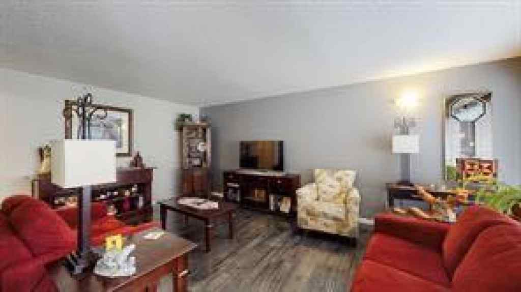 MLS® A2262212 - 211 3 Street NE in Riverside Medicine Hat, Residential