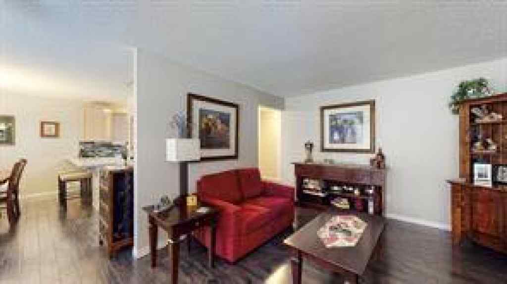 MLS® A2262212 - 211 3 Street NE in Riverside Medicine Hat, Residential