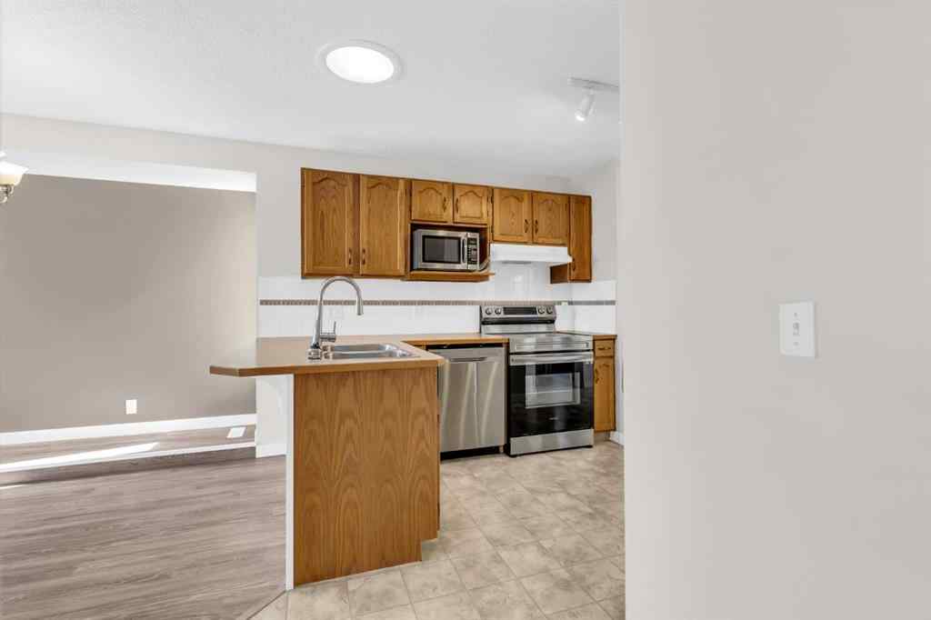 MLS® A2262218 - 110 West Creek Bay  in West Creek Chestermere, Residential