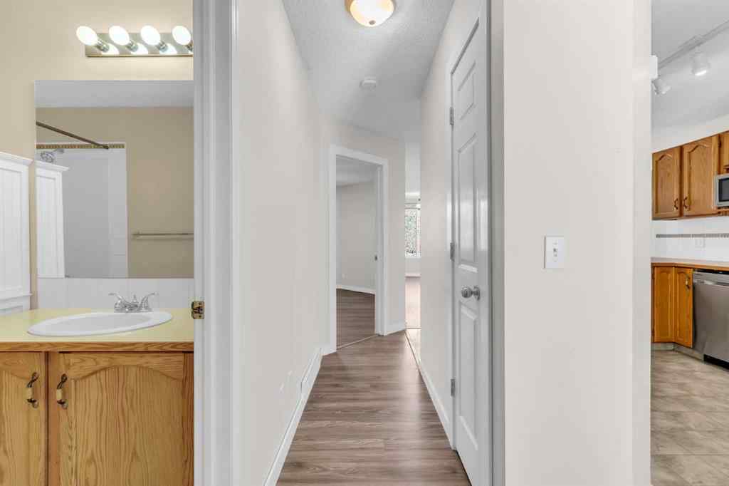 MLS® A2262218 - 110 West Creek Bay  in West Creek Chestermere, Residential