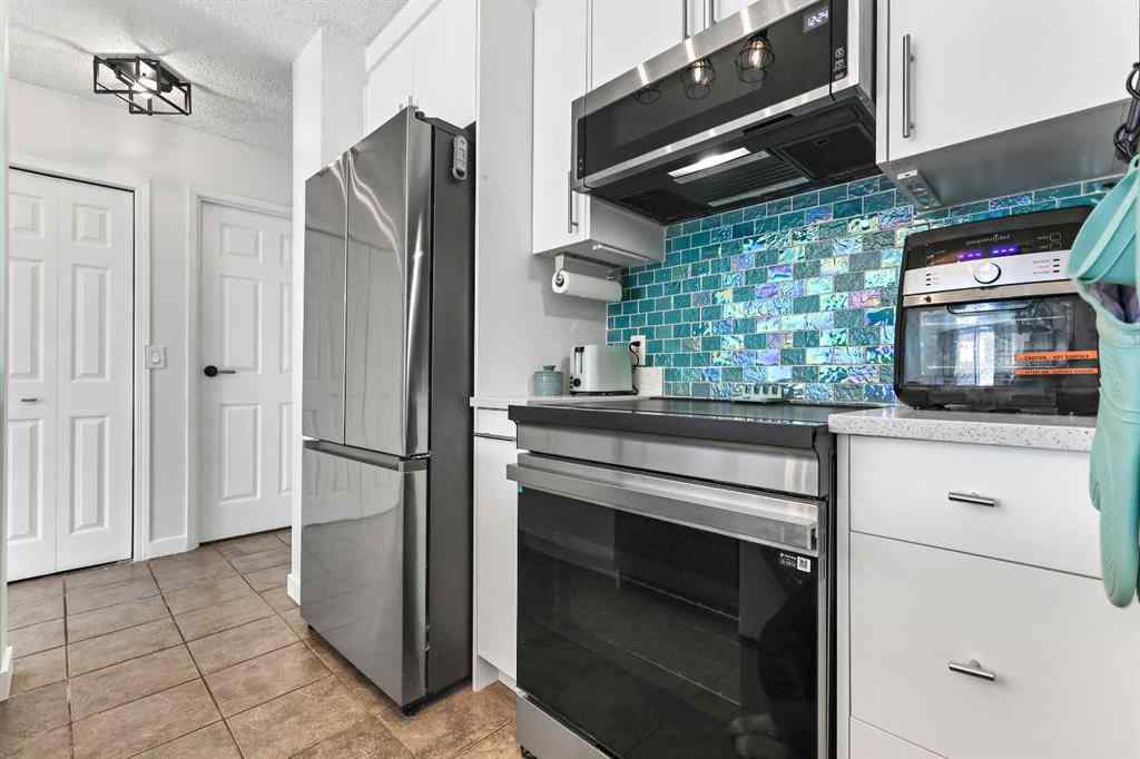 MLS® A2262221 - Unit #607 738 3 Avenue SW in Eau Claire Calgary, Residential