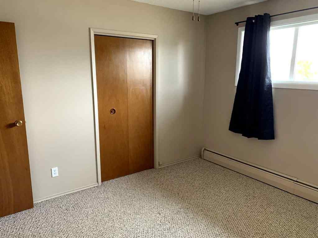 MLS® A2262222 - 5017 WINDSOR Avenue  in NONE Coronation, Multi-Family