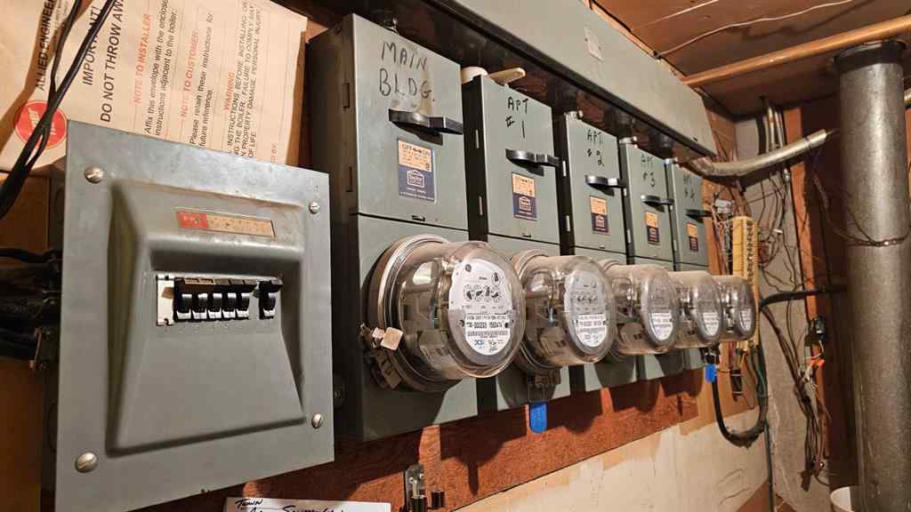 MLS® A2262222 - 5017 WINDSOR Avenue  in NONE Coronation, Multi-Family