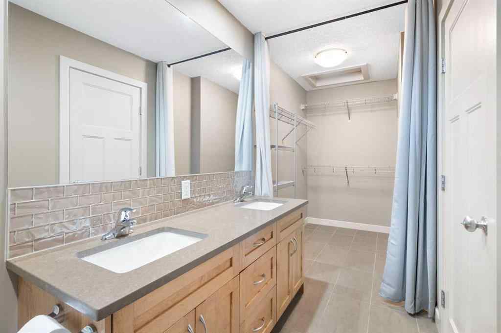 MLS® A2262227 - Unit #1 4728 17 Avenue NW in Montgomery Calgary, Residential