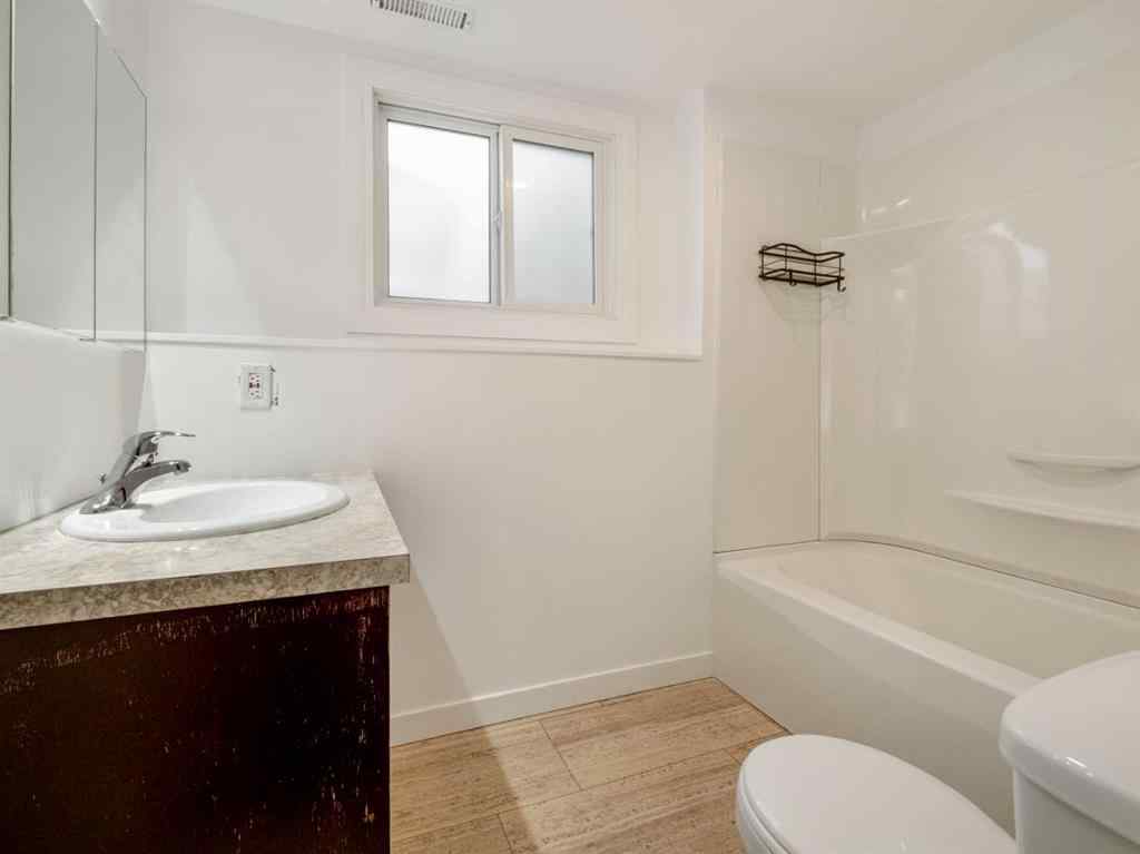 MLS® A2262228 - 2115 40 Street S in Redwood Lethbridge, Residential