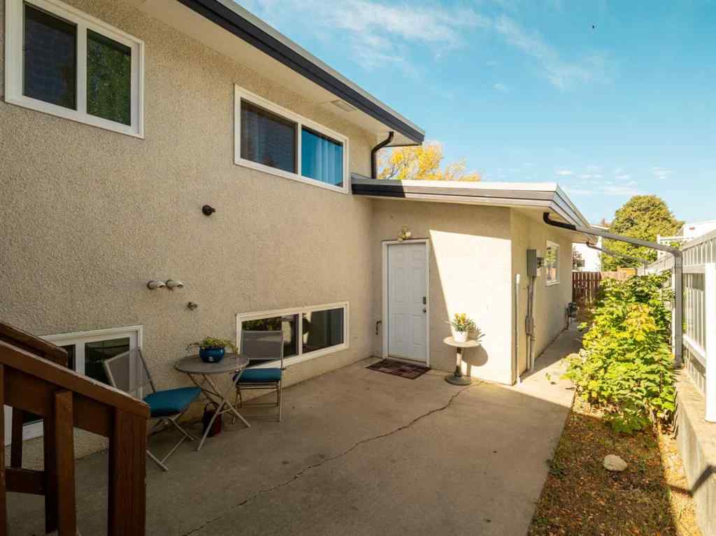 MLS® A2262228 - 2115 40 Street S in Redwood Lethbridge, Residential