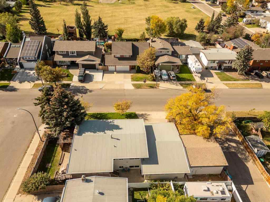 MLS® A2262228 - 2115 40 Street S in Redwood Lethbridge, Residential