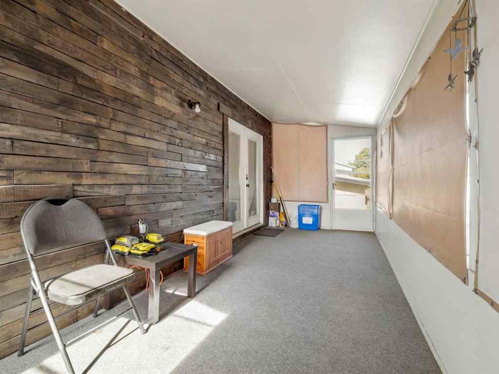 MLS® A2262228 - 2115 40 Street S in Redwood Lethbridge, Residential