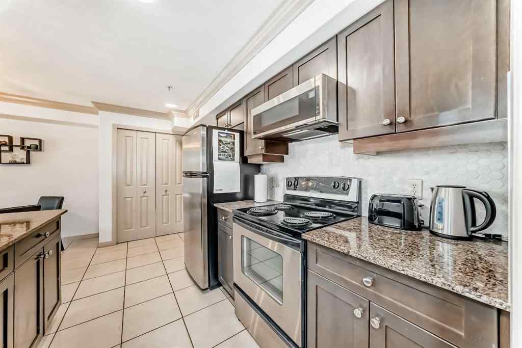 MLS® A2262232 - Unit #307 736 57 Avenue SW in Windsor Park Calgary, Residential