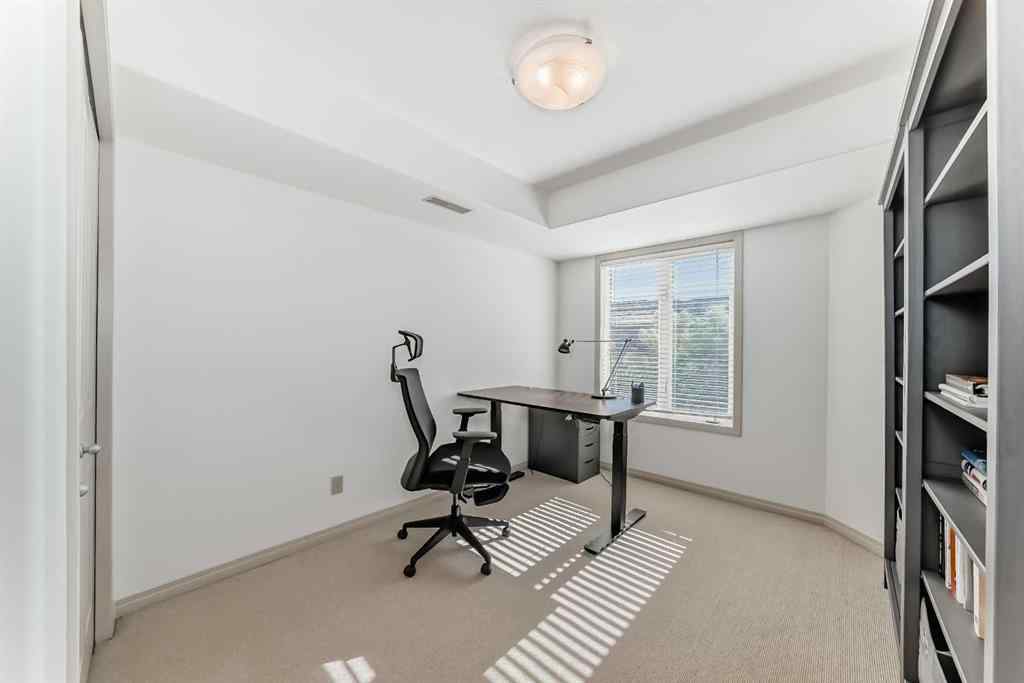 MLS® A2262232 - Unit #307 736 57 Avenue SW in Windsor Park Calgary, Residential