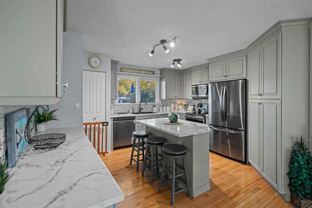 MLS® A2262241 - 3735 66 Street  in Enevold Camrose, Residential