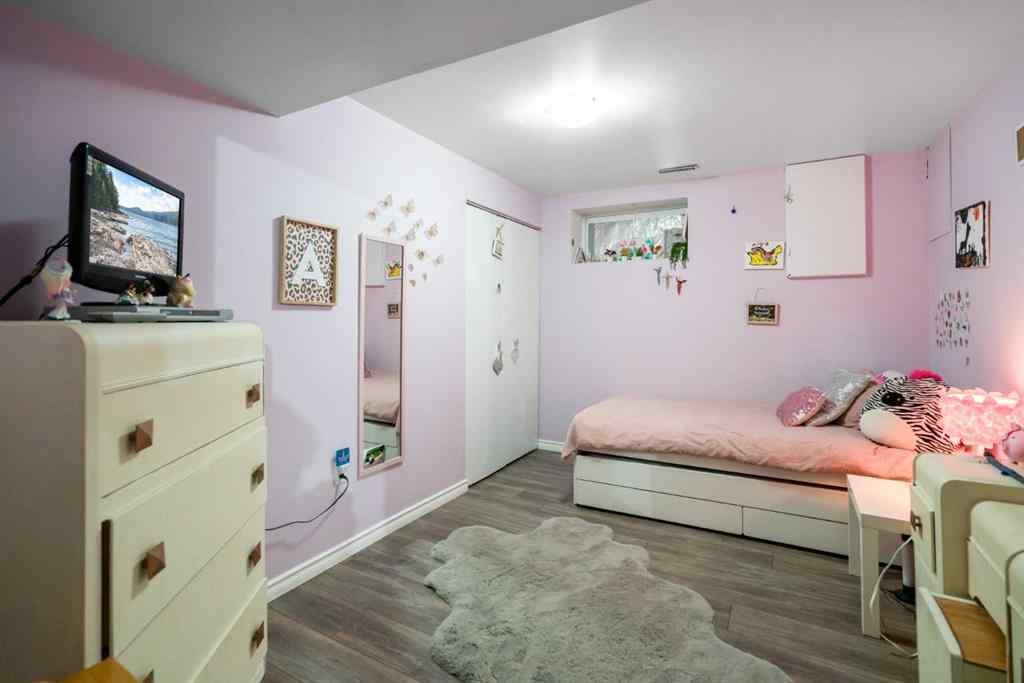 MLS® A2262241 - 3735 66 Street  in Enevold Camrose, Residential