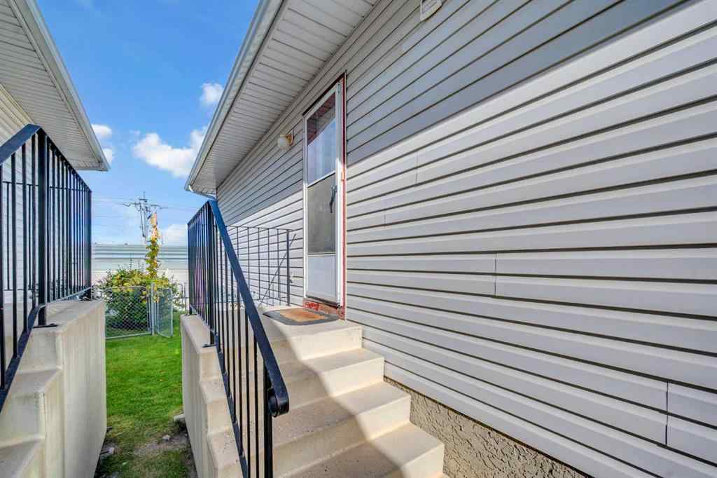MLS® A2262242 - 48 Martin Crossing Court NE in Martindale Calgary, Residential