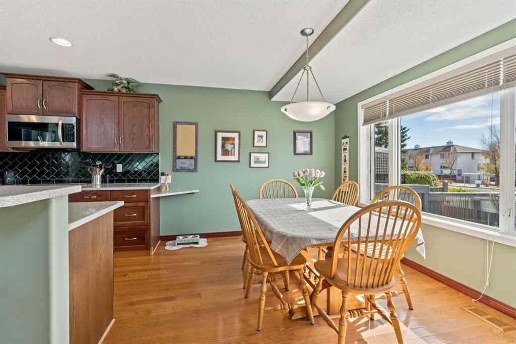 MLS® A2262243 - 69 Rocky Ridge Heath NW in Rocky Ridge Calgary, Residential