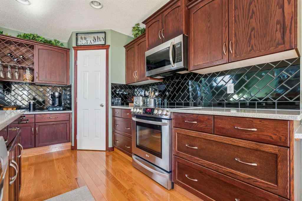 MLS® A2262243 - 69 Rocky Ridge Heath NW in Rocky Ridge Calgary, Residential