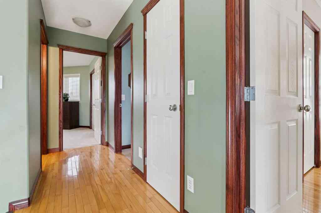 MLS® A2262243 - 69 Rocky Ridge Heath NW in Rocky Ridge Calgary, Residential